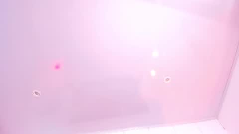 SARA ARIAS  online show from 12.12.24