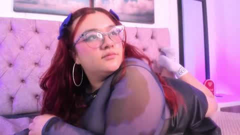 SARA ARIAS  online show from 01.31.25