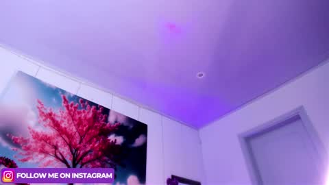 SARA ARIAS  online show from 02.27.25