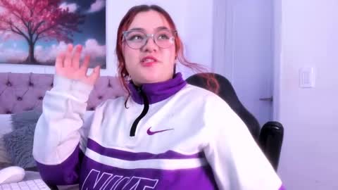 SARA ARIAS  online show from 03.08.25