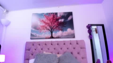 SARA ARIAS  online show from 03.08.25