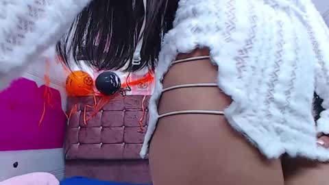 Snapshot of sara_caplerx chatting on 10.19.25 sarita online show from 10.19.25