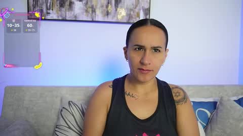 Snapshot of sara_charmy chatting on 09.25.25 online show from 09.25.25