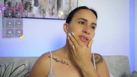 Snapshot of sara_charmy chatting on 09.26.25 online show from 09.26.25