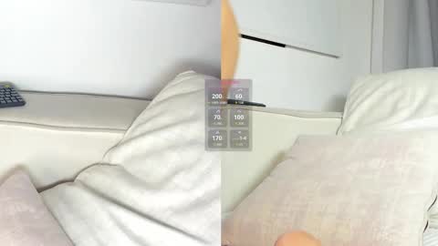 Snapshot of sara_evans01 chatting on 11.17.25 sara online show from 11.17.25