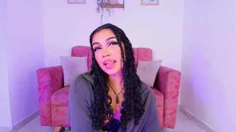 Sara Jhonson  online show from 09.18.25