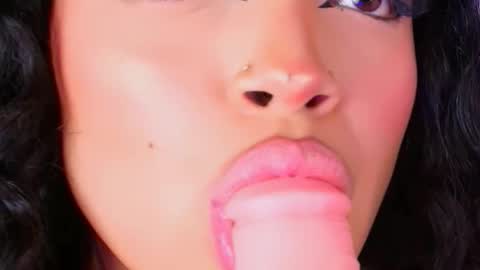 Sara Jhonson  online show from 09.23.25