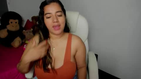 sarah  LIZCANO....... online show from 09.17.25