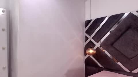 sara_lopee1 online show from 09.25.25