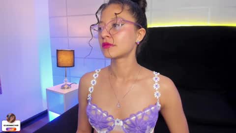 Sara  online show from 09.17.25