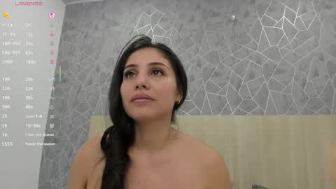 Sara online show from 10.14.25