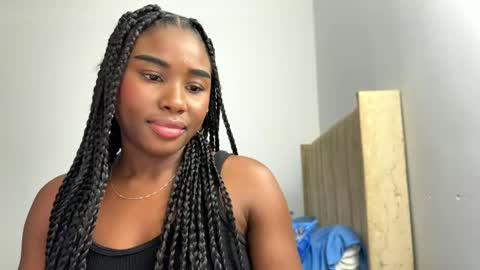 Sara online show from 04.21.26