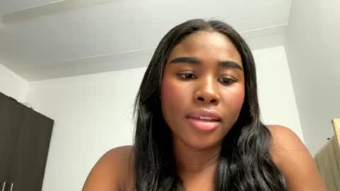 Snapshot of sara_muscle chatting on 07.23.26 Sara online show from 07.23.26