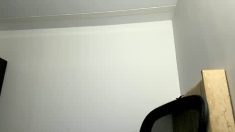Snapshot of sara_muscle chatting on 07.31.26 Sara online show from 07.31.26
