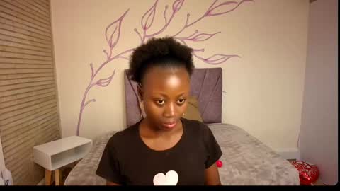 Snapshot of sara_naugty chatting on 02.15.25 S A R A online show from 02.15.25