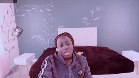 Snapshot of sara_naugty chatting on 02.22.25 S A R A online show from 02.22.25