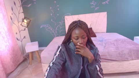 Snapshot of sara_naugty chatting on 02.27.25 S A R A online show from 02.27.25