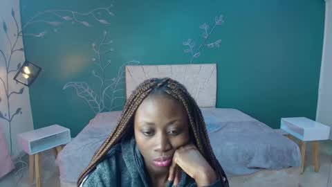 Snapshot of sara_naugty chatting on 03.04.25 S A R A online show from 03.04.25