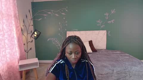 Snapshot of sara_naugty chatting on 03.12.25 S A R A online show from 03.12.25