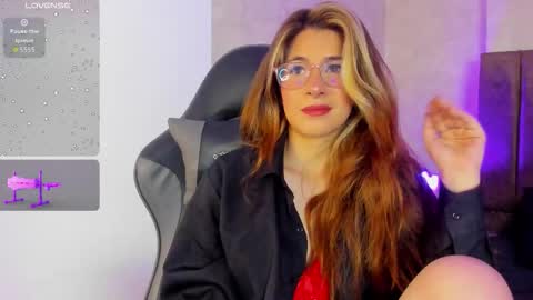 sara_roades online show from 10.20.25