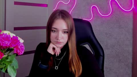 Snapshot of sara_rossse chatting on 10.09.25 Sara online show from 10.09.25