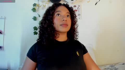sara sofia online show from 12.10.24