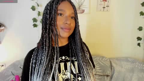 sara sofia online show from 01.21.25