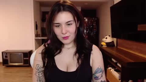 Snapshot of sara_sunrise_ chatting on 12.02.24 Sara online show from 12.02.24