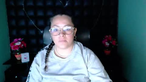 sara_thonson_ online show from 12.31.24