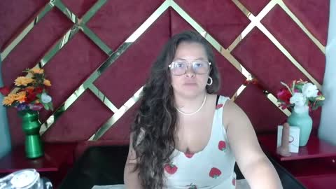sara_thonson_ online show from 01.22.25