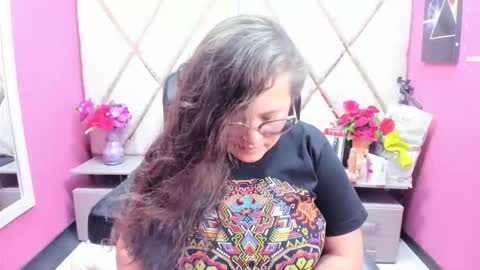 sara_thonson_ online show from 11.29.25