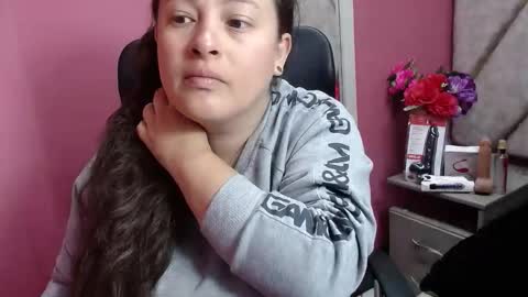 sara_thonson_ online show from 02.25.26