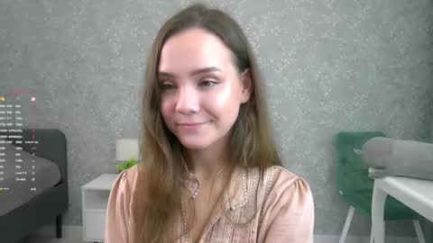 Snapshot of sara_whooops chatting on 10.13.25 Im Sara  online show from 10.13.25