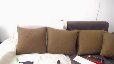  1 online show from 02.13.25