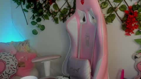 Sarah Ramirez online show from 12.24.24