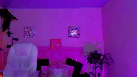 Sarah Ramirez online show from 03.07.25