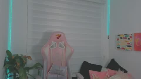 Sarah Ramirez online show from 09.18.25