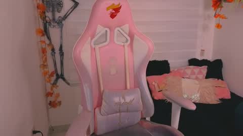 Sarah Ramirez online show from 10.15.25