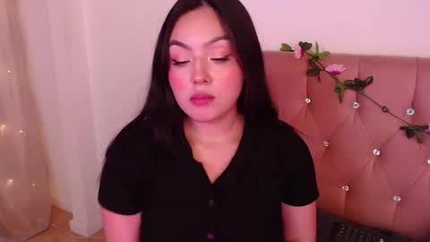          online show from 03.03.25