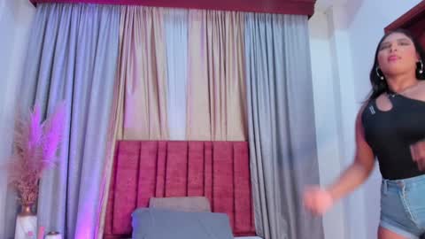 SaraBloom online show from 12.31.24