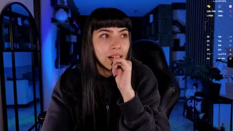 Sara online show from 04.10.26