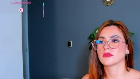 Snapshot of saraalvarezx chatting on 06.13.26 Sara Alvarezx online show from 06.13.26