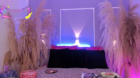 Snapshot of saraavila_ chatting on 09.19.25 SaraAvila  online show from 09.19.25