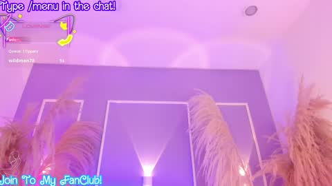 Snapshot of saraavila_ chatting on 10.18.25 SaraAvila  online show from 10.18.25