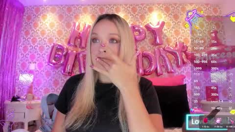 SaraAvila  online show from 03.10.26