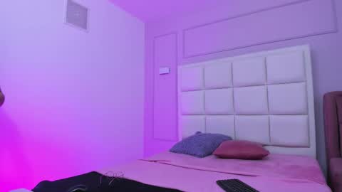 Sara online show from 10.27.25