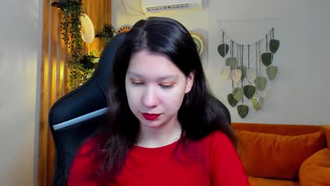 Snapshot of saradenar chatting on 09.15.25 saradenar online show from 09.15.25
