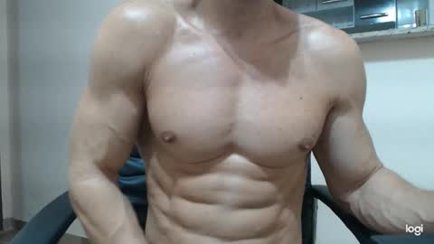 saradorj92 online show from 02.14.25