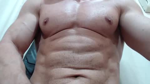 saradorj92 online show from 10.13.25