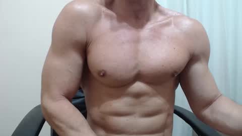 saradorj92 online show from 11.12.25